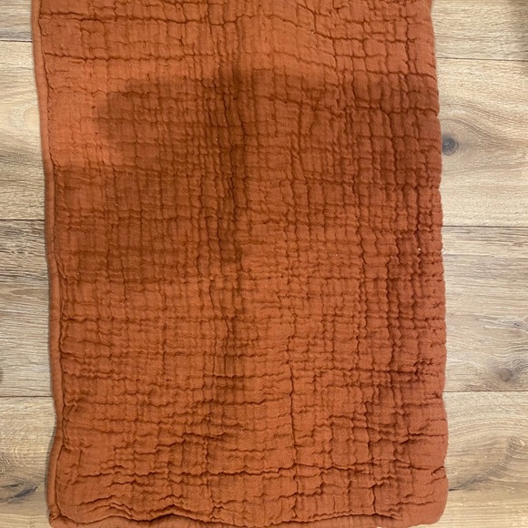 Reversible Airy Gauze Duvet Cover and Shams - Picture 7 of 8